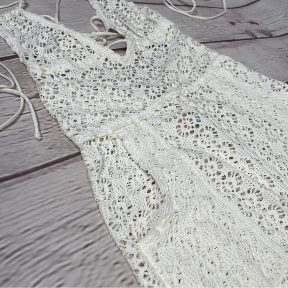 FREE PEOPLE Beach light crochet beige coverup jumpsuit, size M - Picture 3 of 16